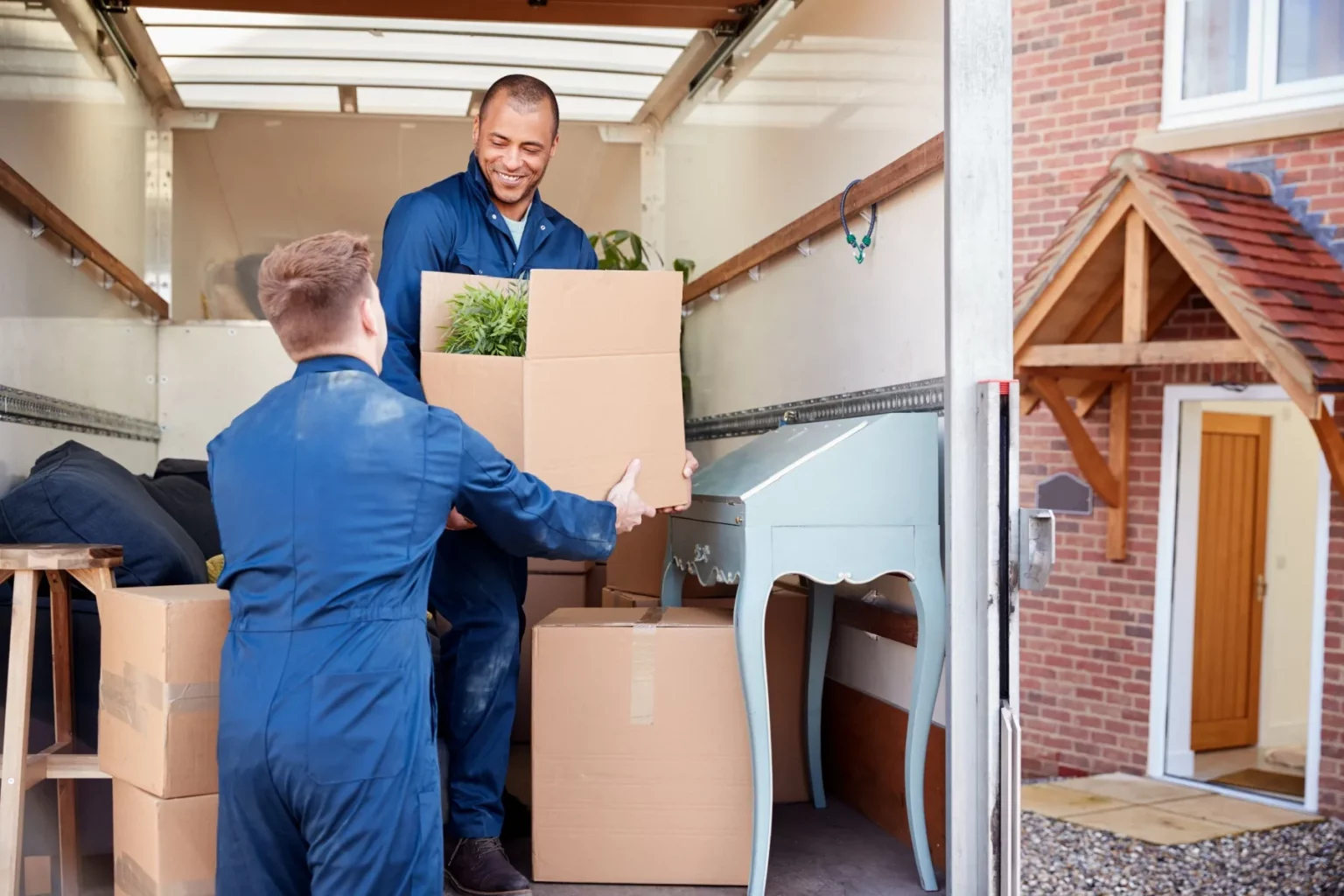 Commercial Moving Services London – Professional Commercial Moving Company